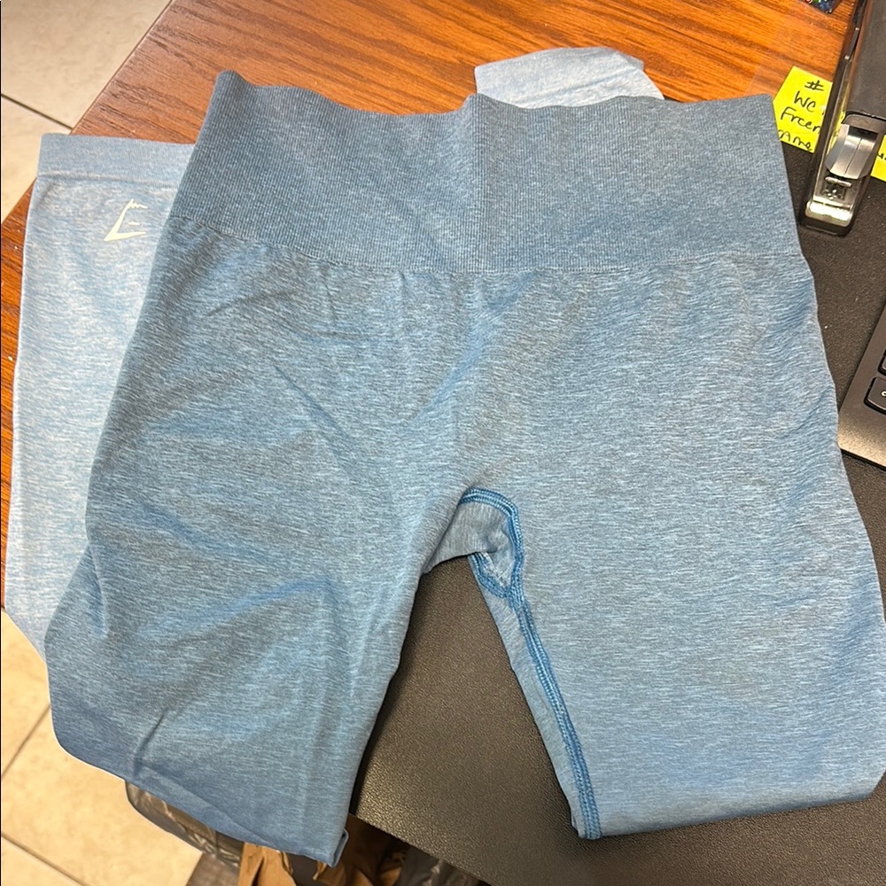 Blue leggings